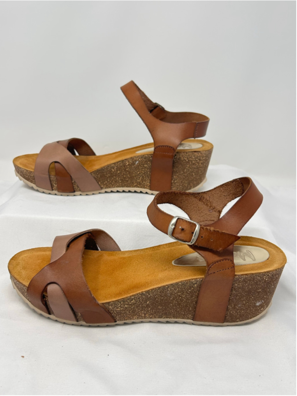 Marila Spanish Leather Wedge Sandals Size 11 Brown Two-Tone